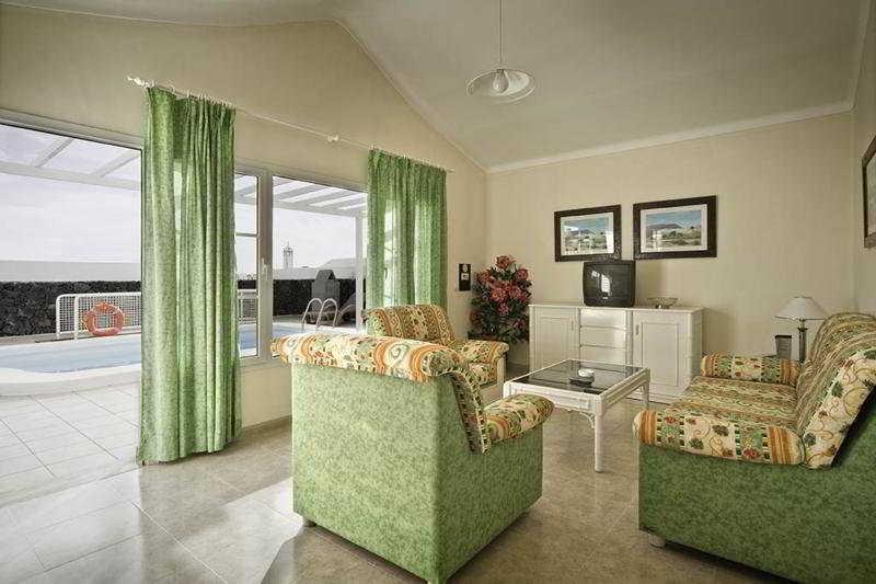 Hyde Park Lane Villas Puerto del Carmen  Exterior photo